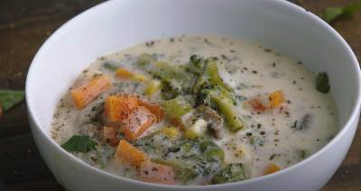  Gusta proljećna čorba sa raznim povrćem 