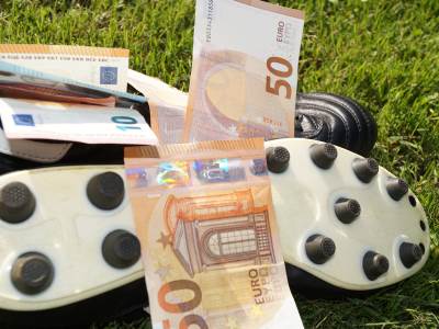  UEFA euro evro, novac, pare 