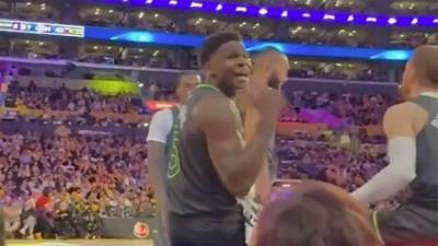  Entoni Edvards mora da plati 50 000 dolara  