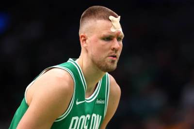 Kristaps Porzingis krvav vodio Boston do pobjede Kristaps Porzingis krvav vodio Boston do pobjede