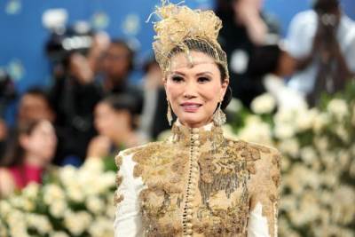  Met Gala 2025 Vendi Deng Mardok cipele sa šiljcima 