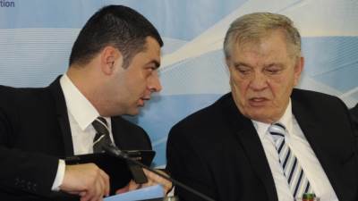  Generalni sekretar FSS Zoran Laković posle 11 godina rada u Savezu odlazi u UEFA.  