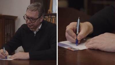 Aleksandar Vučić pristupio Pokretu za narod i državu Aleksandar Vučić pristupio Pokretu za narod i državu