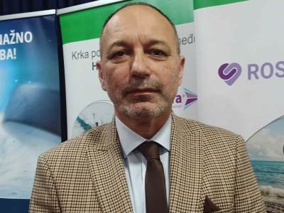 Kuprešak u novim uslugama porodične medicine Kuprešak u novim uslugama porodične medicine