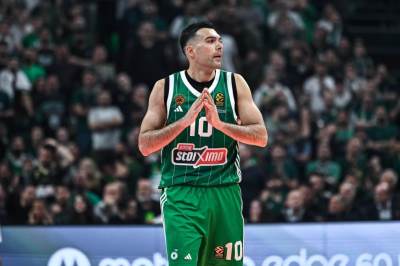 Kostas Slukas o prelasku iz Olimpijakosa u Panatinaikos Kostas Slukas o prelasku iz Olimpijakosa u Panatinaikos
