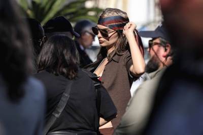  Emili Ratajkovski u Kanu promoviše gucci 