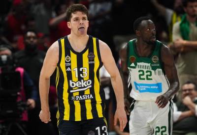  Tarik Biberović ostaje u Fenerbahčeu 