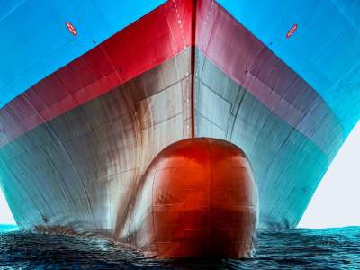  Čovjek se probudio i zatekao teretni brod u svom dvorištu 