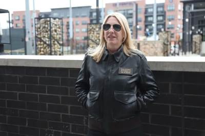  Željka Cvijanović se zahvalila za personalizovanu pilotsku jaknu 