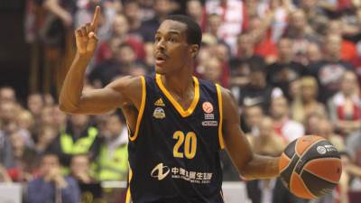  Aleks Renfro potpisao prešao iz Bajerna u Barselonu 