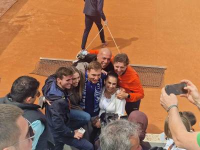  Hamad Međedović se slikao sa šalom Novog Pazara 