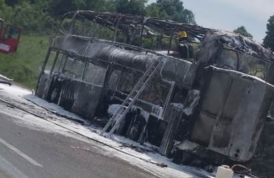  Zapalio se autobus pun učenika kod Boljevca: Krenuli na izlet u Sokobanju 