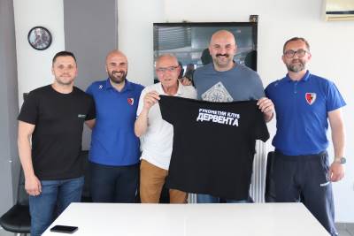  goran trkulja trener rk derventa (6).JPG 