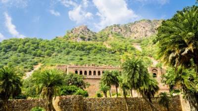  Bhangarh selo u Indiji navodno naseljeno duhovima 