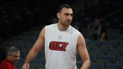 Nikola Milutinov napušta Olimpijakos Nikola Milutinov napušta Olimpijakos
