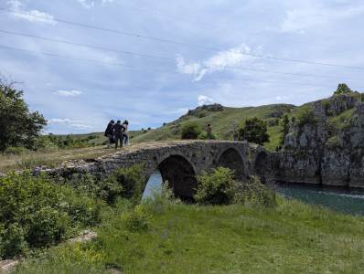 Most Ovčiji brod kod Nevesinja pred urušavanjem Most Ovčiji brod kod Nevesinja pred urušavanjem