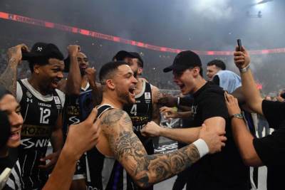  Partizan osvojio ABA ligu slavlje  