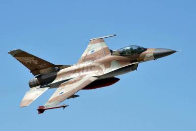   Izrael napao luku u Jemenu 