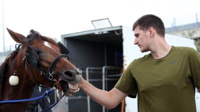  Nikola Jokić na odmoru  