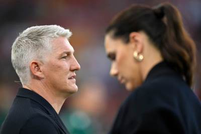  Bastijanova nova djevojka ima mračnu prošlost 