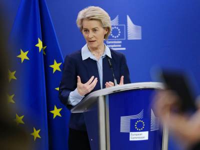  Fon Der Lajen nazvala protivnike teoretičarima zavjera 