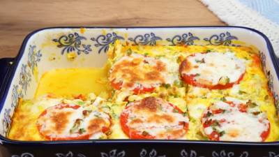  Recept za pitu bez kora od tikvica i šarenog povrća 