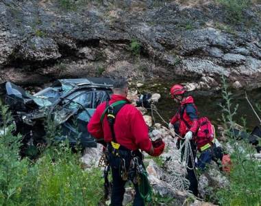  Poznato stanje povrijeđene djevojčice i oca u slijetanju auta u kanjonu Miljacke 