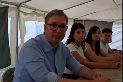  Vučić se oglasio iz Pionirskog parka: "Studenti su pobijedili, blokaderi izgubili" 