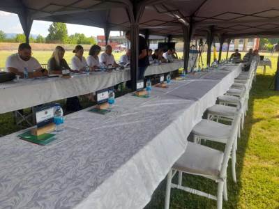  Teslićki parlament zasjeda na otvorenom, Miličević odsutan 