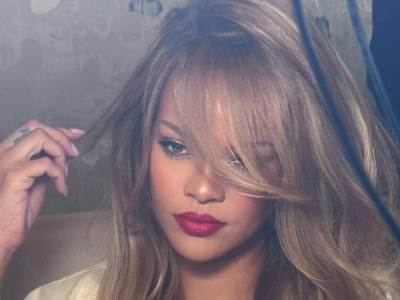  Rijana na naslovnici sa kćerkom 