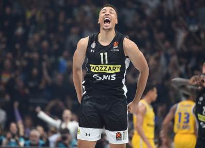 Aleksa Avramović brani Dantea Egzuma Aleksa Avramović brani Dantea Egzuma