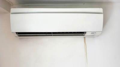  Zašto voda kaplje iz klime 