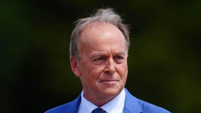  Džon Lojd zamalo izgubio život u kadi 