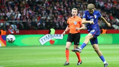  Borna Sosa napustio Ajaks  