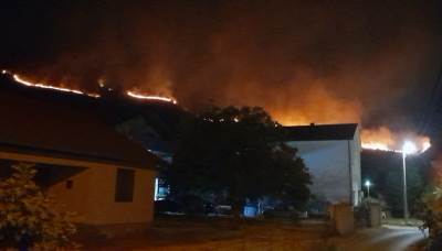  Mostarski vatrogasci nemoćni pred buktinjom 
