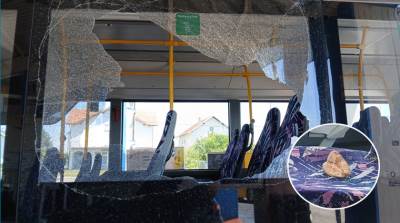  U Srebreniku kamenovan autobus sa djecom iz Krpšića 