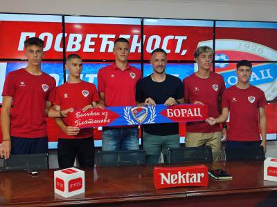  Borac potpisao ugovore sa pet igrača iz juniorske selekcije. 