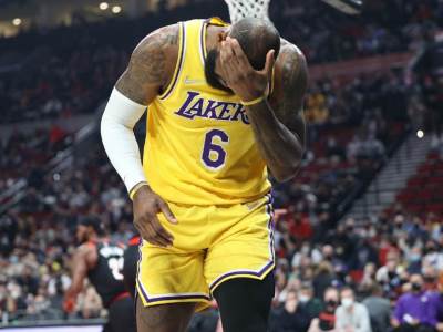  Lebron Džejms ne igra za LA Lejkerse 