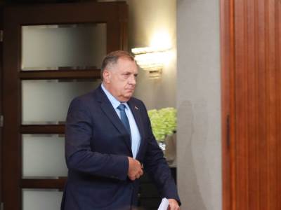  Dodik o požaru automobila poslanika Hurtića 