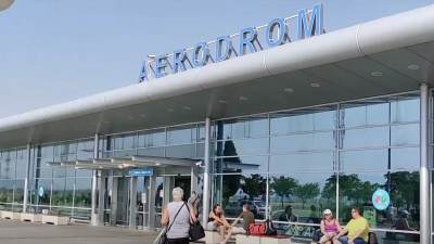 Pokušao da zapali auto ispred Aerodroma Podgorica Pokušao da zapali auto ispred Aerodroma Podgorica