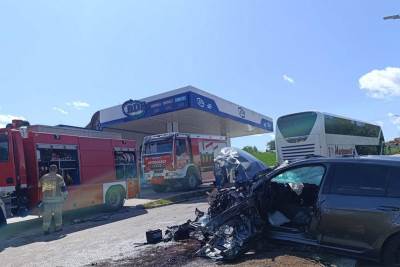  Prijedor: Sudar autobusa i automobila 