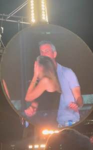  Muž Kristin Kabot bio na koncertu s ljubavnicom 