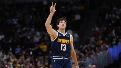  Memfis doveo centra iz Denvera  