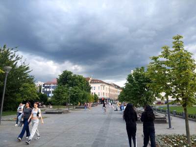  Danas i sutra lokalne nepogode i obilne padavine 