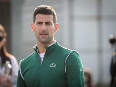  novak djokovic fotografisan na plazi u grckoj 