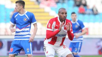  Džošua Parker ostaje u Zvezdi 