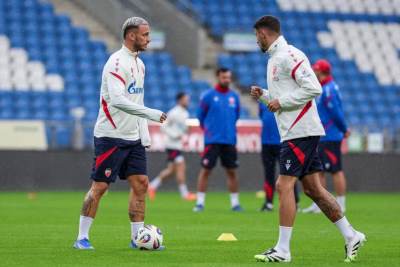  Arnautović i Krunić spremni pred meč Leh - Zvezda 