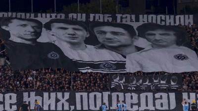  Navijači Partizana koreografija protiv Hibernijana 