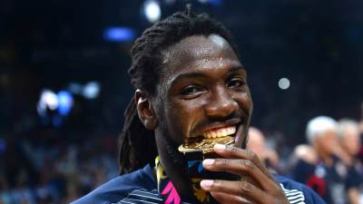  Kenet Farid potpisuje za Vritus iz Bolonje 