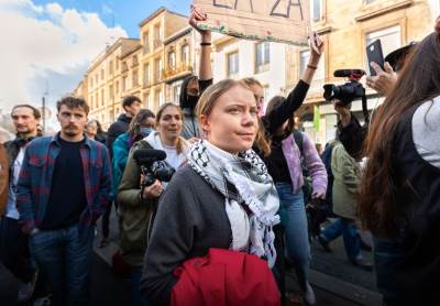 Greta Tunberg plovi ka Gazi Greta Tunberg plovi ka Gazi